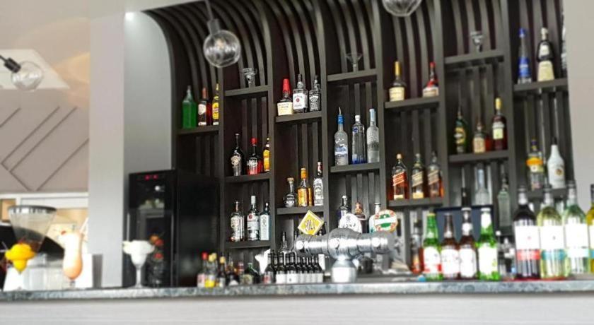 Peninsula International Hotel Suva Bagian luar foto